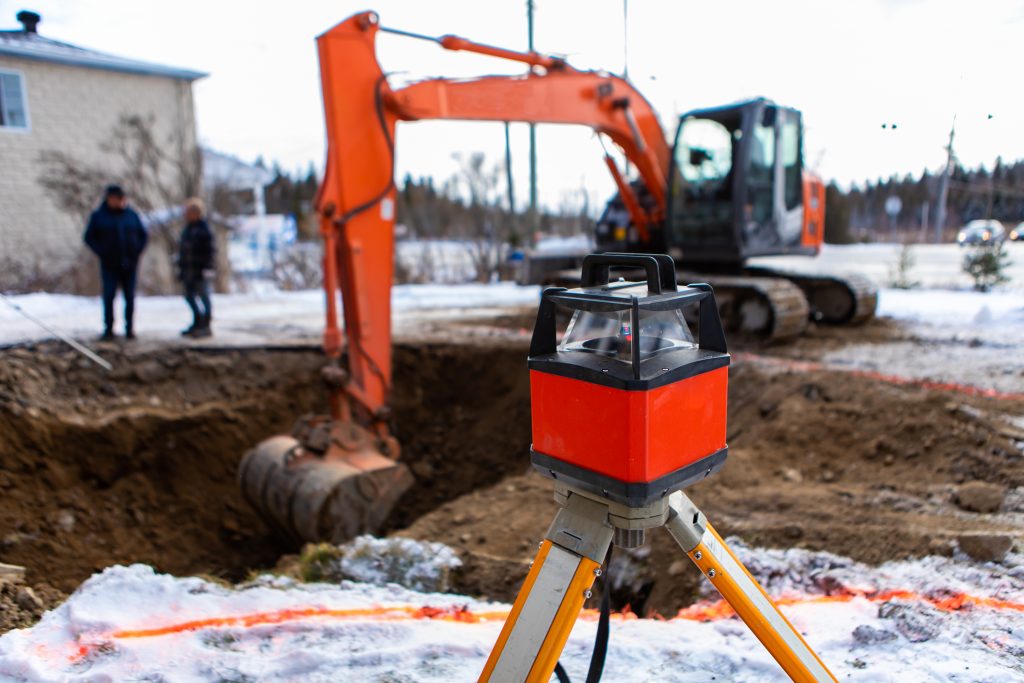 installing septic tanks