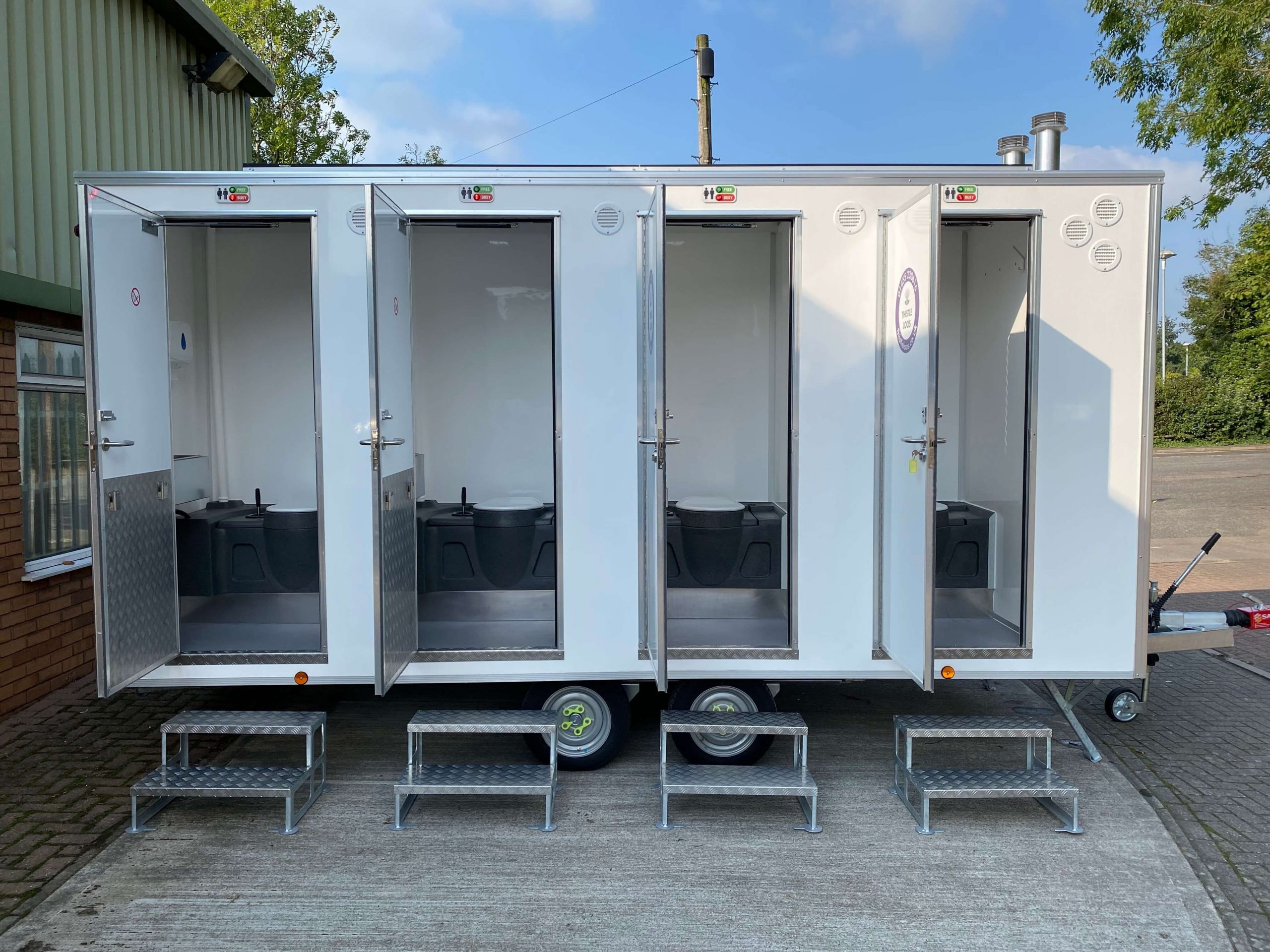 Toilet trailer 2